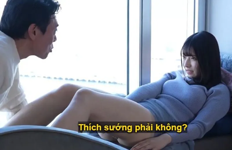 Cuộc chạm trán giữa ông chú và cô diễn viên trẻ lần đầu lăn xả nghề nghiệp ngay tại nhà nghỉ sang trọng.